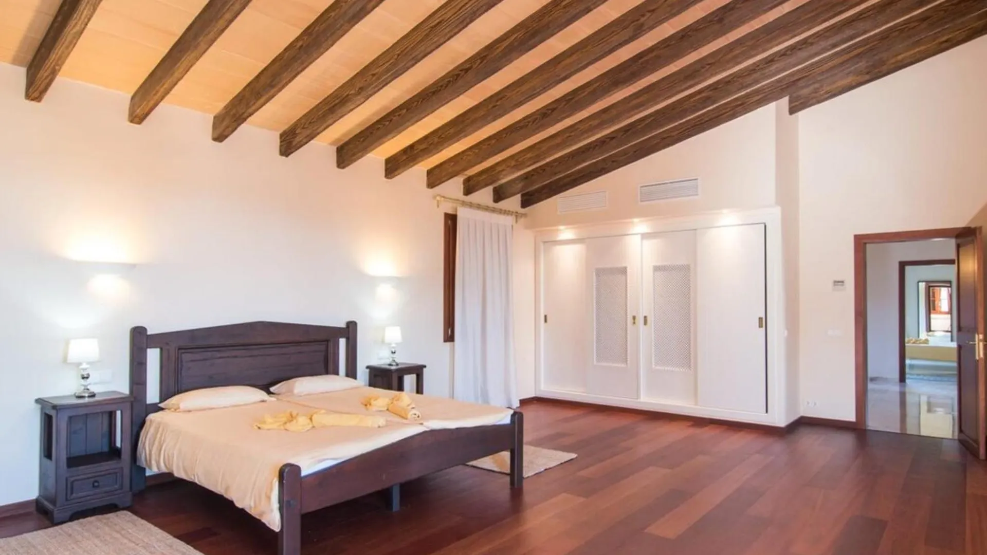 Dues Villa Manacor  Spain