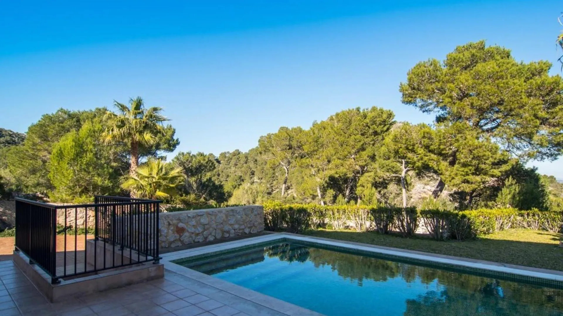 Dues Villa Manacor  Spain