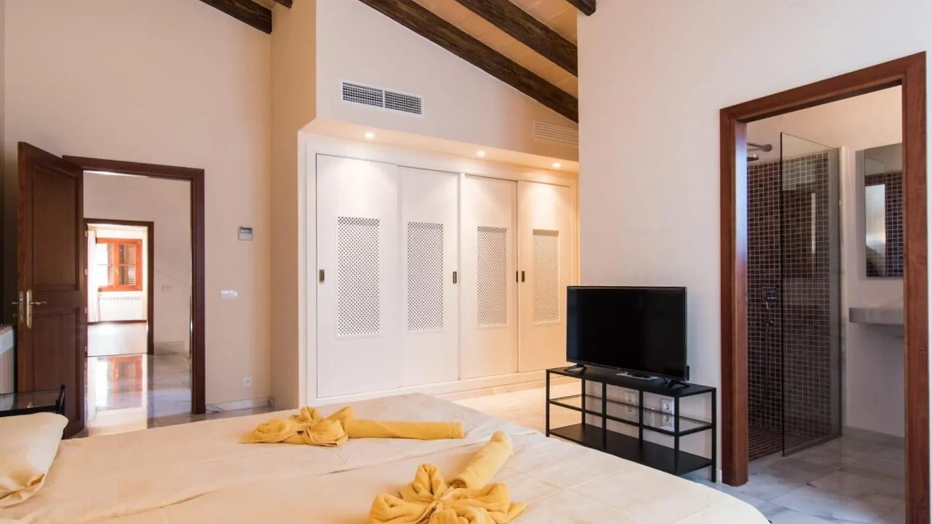 Dues Villa Manacor   Manacor (Mallorca)